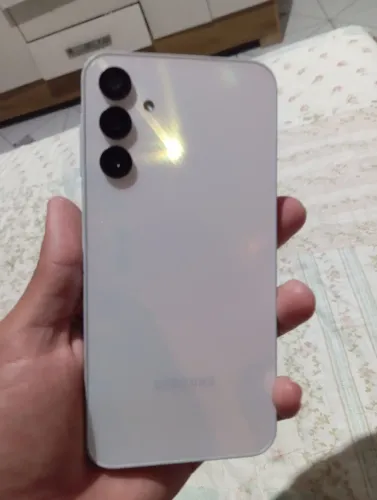 Samsung galaxy a15 256 gb 8 de ram pra vender.
