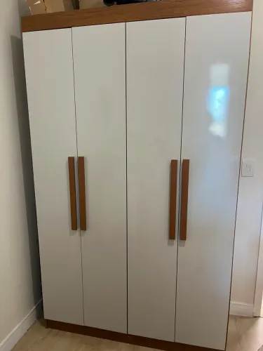 Guarda roupas solteiro