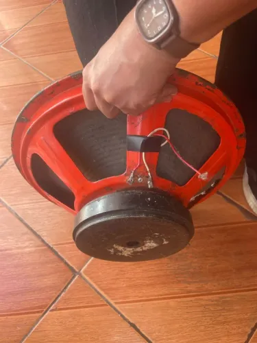 Auto falante grande