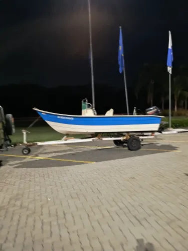 Barco fiching 