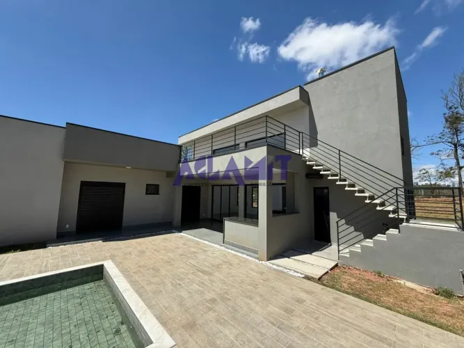 Casa à Venda em Condomínio ? Ibiúna/SP