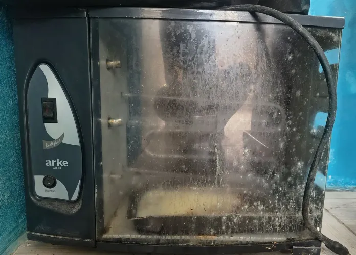 Forno elétrico ARKER AER-03. (Usado)