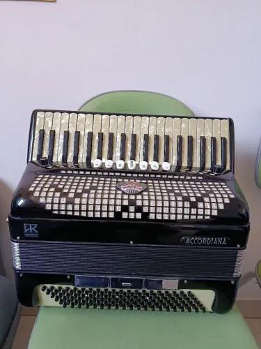 Acordeon Excelsior Accordiana 120 Baixos Modelo 310 3/4 de voz Oitavada de Fabrica