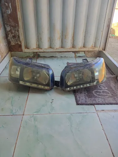 Farol Fiat uno