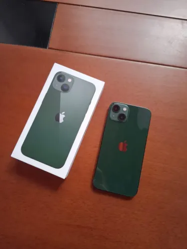 iPhone 13 verde