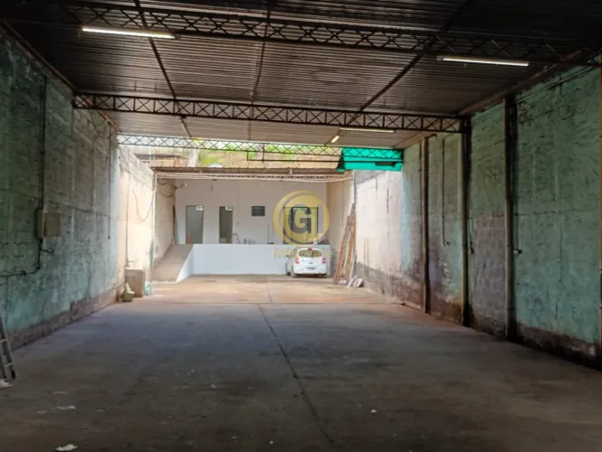 IMPULSIONE SUA EMPRESA! GALPÃO COMERCIAL DE 450 m² NO JARDIM NOVA ESPERANÇA, JACAREÍ