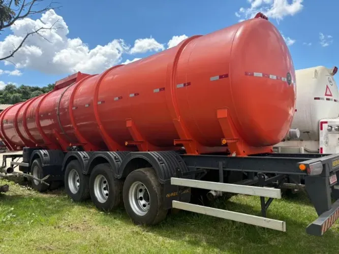 VENDE CARRETA TANQUE