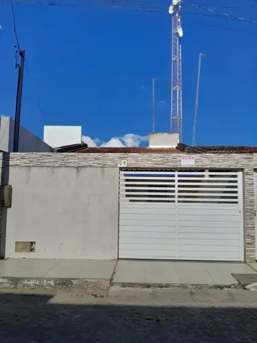Vende-se casa no Centro de Nossa Senhora das Dores-SE