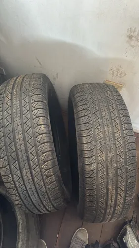 02 PNEUS PAR 265/70R16