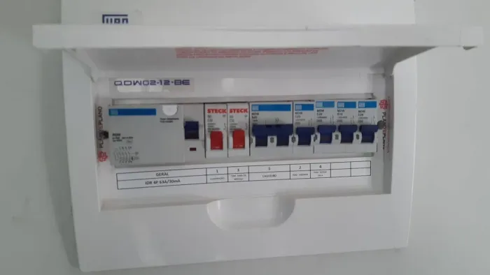 Eletricista Interlagos e Adjacências 
