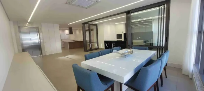 Apartamento para locação no Edifício Epic, 3 Suites, andar alto, Semi mobiliado , 2 vagas-
