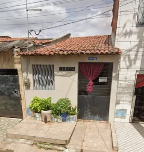 Vendo uma casa na av Bernardo Manoel José walter