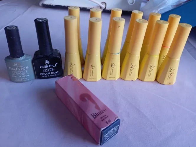 Esmalte em gel UV/LED fosforescente e fluorescente