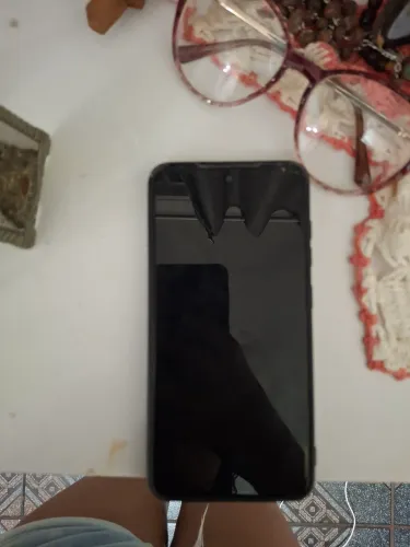 Vendo celular Samsung S21 - Funciona perfeitamente mais tem que trocar a tela