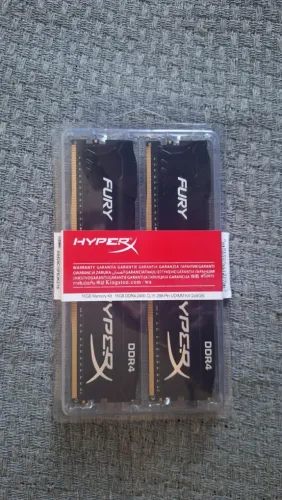 Kit Memoria RAM HyperX Fury 16GB (2x8GB) DDR4 2400MHz CL15 - Nova / Lacrada