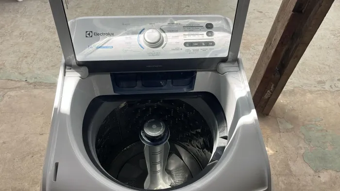 Geladeira lacrada novinha nota e garantia 