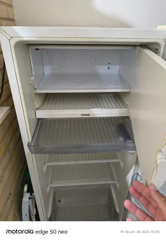 Geladeira Consul 261L 127V