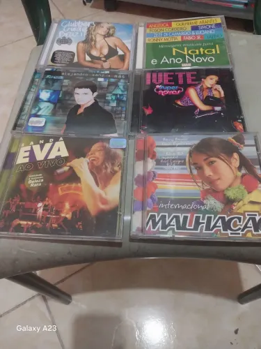 Vende CDs, antigos