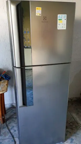 Geladeira Electrolux inox Fros free digital 470 litros