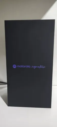 Smartphone Motorola Signature 5G 512GB 12 GB Ram 3 Câmeras 50MP Sony Lytia