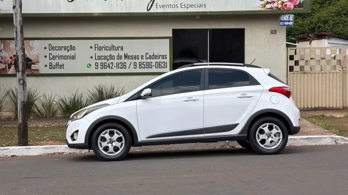 Hyundai HB20X Style 1.6 Flex 16V Aut. 2014