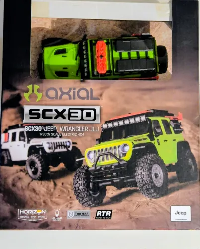 Automodelo RC Crawler Axial SCX30 1/30 Jeep leds completo 