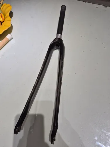 Vendo garfo de carbono standard aheadset