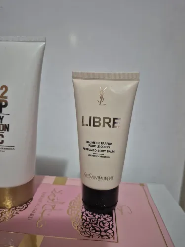Bálsamo Corporal Perfumado Libre da marca Yves Saint Laurent