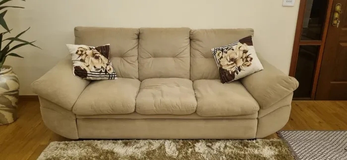 Sofá super confortável e bem cuidado. 