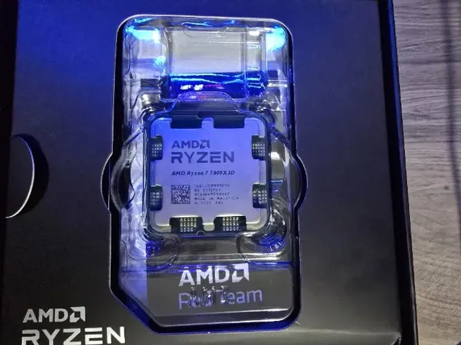 Processador AMD Ryzen 7 7800X3D + Brinde Thermal pad