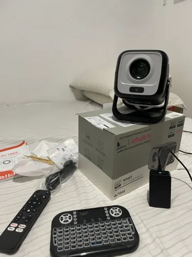 Projetor Bettdow AC1066 Full HD 1080p - Smart/Netflix - Pouquíssimo uso