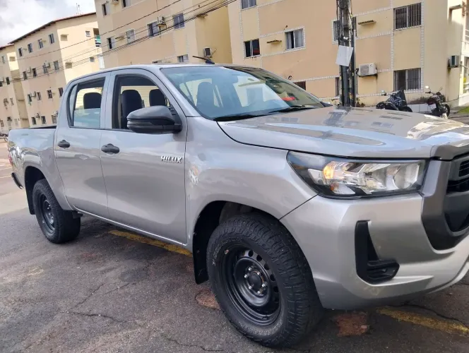 Toyota Hilux CD 4X4 2.8 Diesel Mec. 2024
