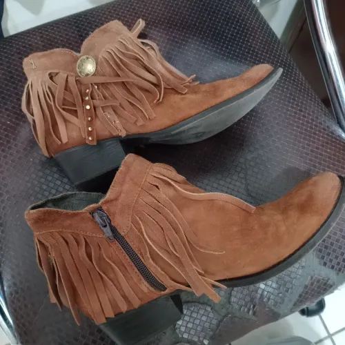 Bota cano curto