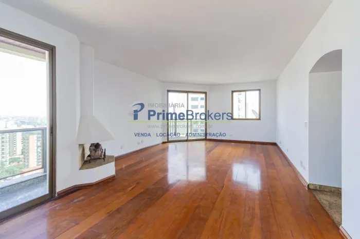 Apartamento, 161m² - 2 Dormitórios, 1 Suíte, 3 Vagas, Armários Planejados - Campo Belo
