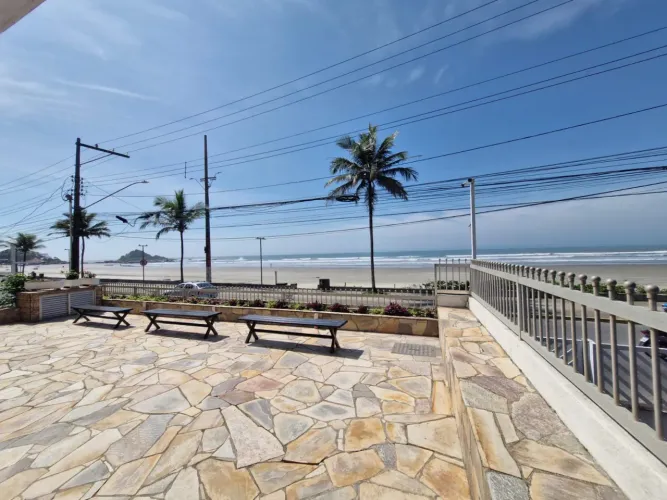 APARTAMENTO FRENTE MAR À VENDA - PRAIA DOS SONHOS 