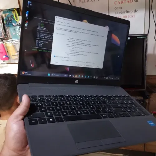 Notebook hp i3 11th com 8 de ram (rapido)