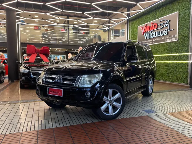 Mitsubishi Pajero HPE Full 3.2 4X4 T.i.dies. 5P AUT 2013