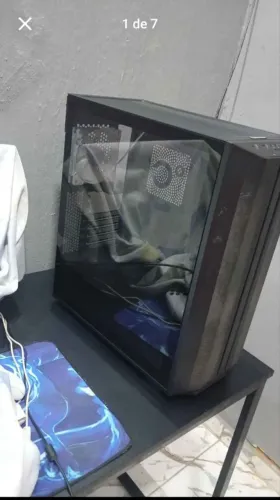 Gabinete gamer, GAMEMAX Precision 