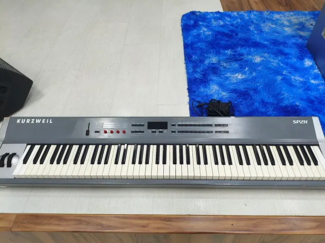 Kurzweil SP2X - Piano Digital 88 Teclas - Usado