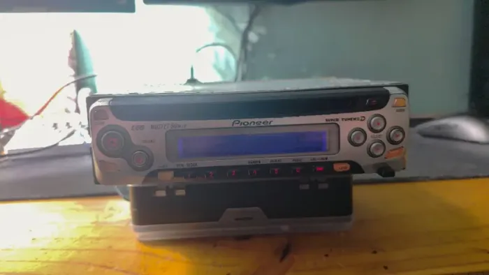 Rádio CD Player Pioneer DEH-1650B - Totalmente Restaurado