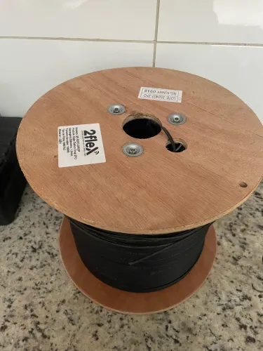 Fibra cabo óptico