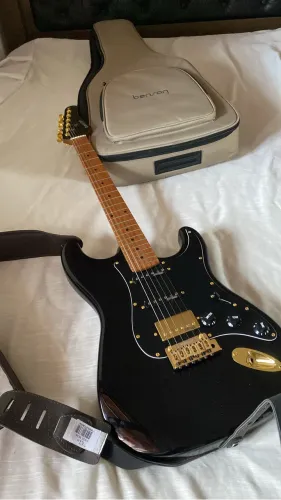 Guitarra benson hardy 902