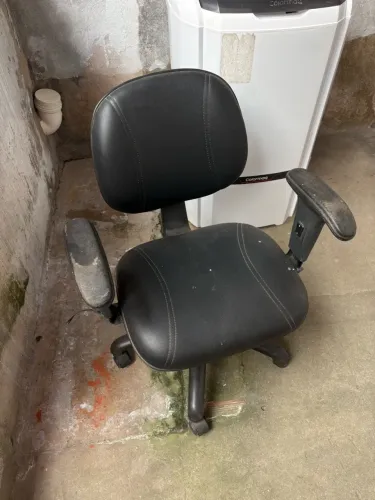 Cadeira de escritorio giratoria