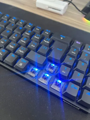 Teclado Mecânico Redragon Ashe Pro RGB Brown - Impecável