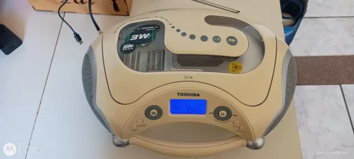 Cd player Rádio AM.FM.USB Tr705 1 M TOSHIBABa