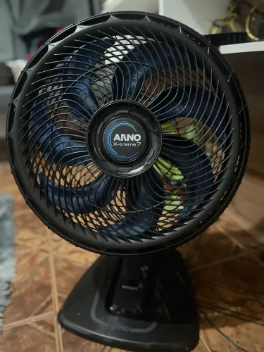 Ventilador Mesa Arno X-treme 7 VE70 40 cm Preta Azul