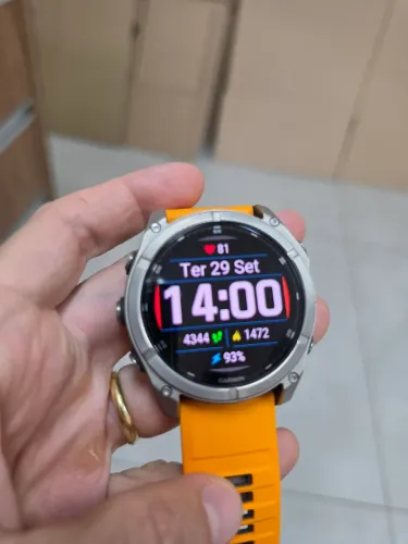 Relogio Garmin Fenix 8 51mm orange amoled saphira
