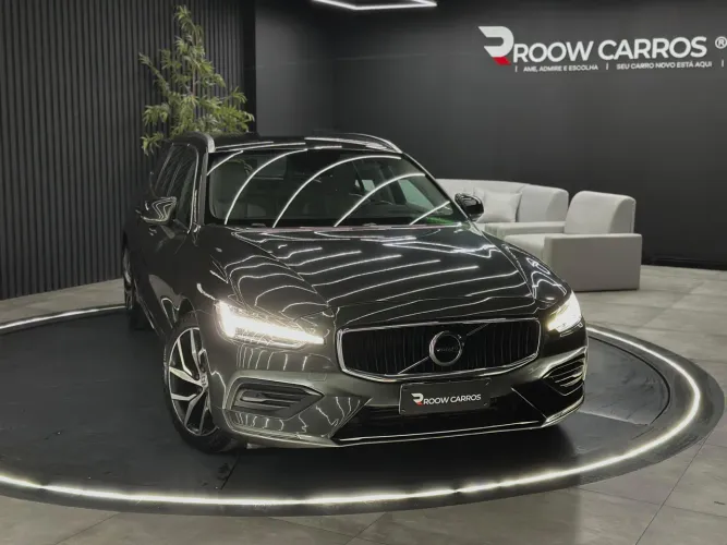 Volvo V60 T-5 Momentum ( IMPECÁVEL )
