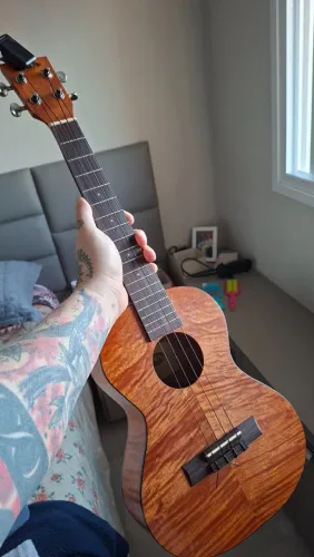 Ukulele Kala Tenor
