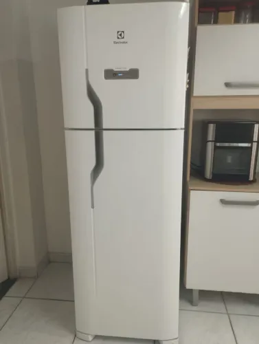 Geladeira super Conservada 